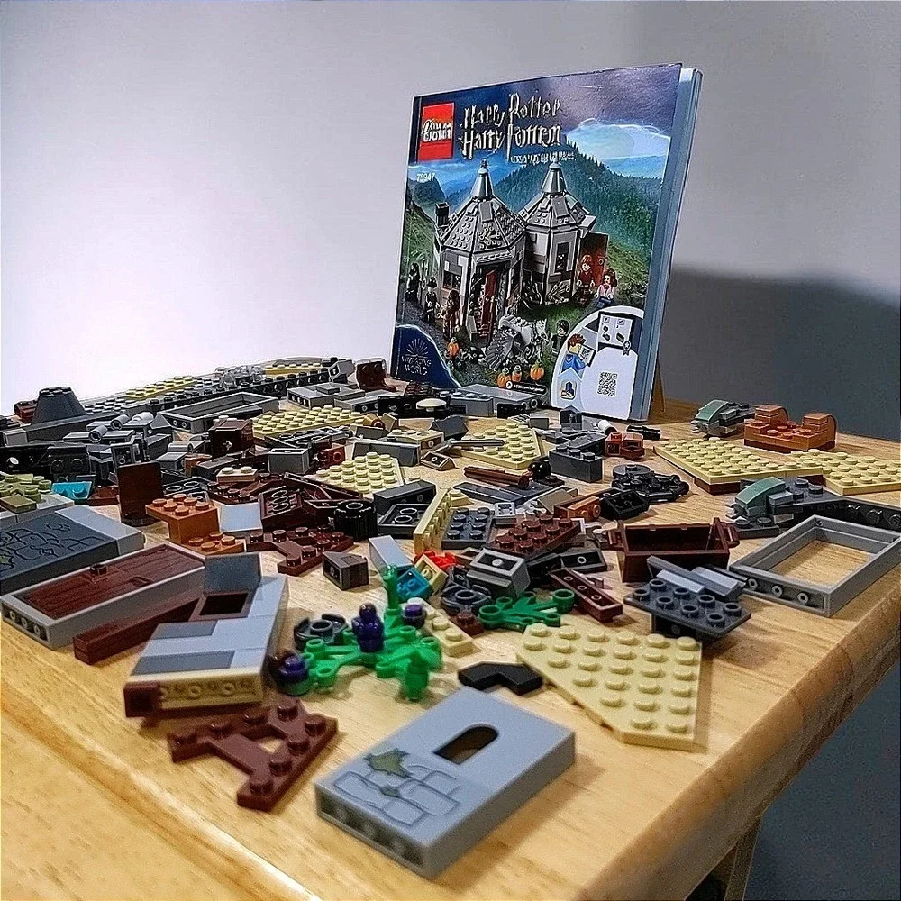 LEGO Harry Potter 75947 Hagrid's Hut Buckbeak's Rescue Incomplete Parts Manual - Picture 7 of 8